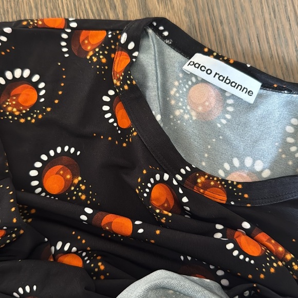 Paco Rabanne cropped t-shirt with pierced ring Sz L - Picture 9 of 9